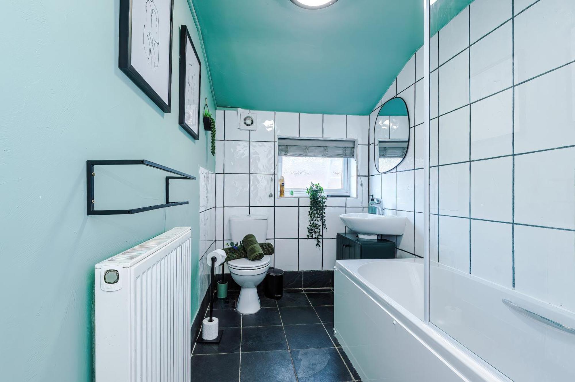 New! Spacious 2-Bed Home In Chester City-Centre By 53 Degrees Property, Ideal For Couples & Small Groups, Great Location - Sleeps 5 エクステリア 写真