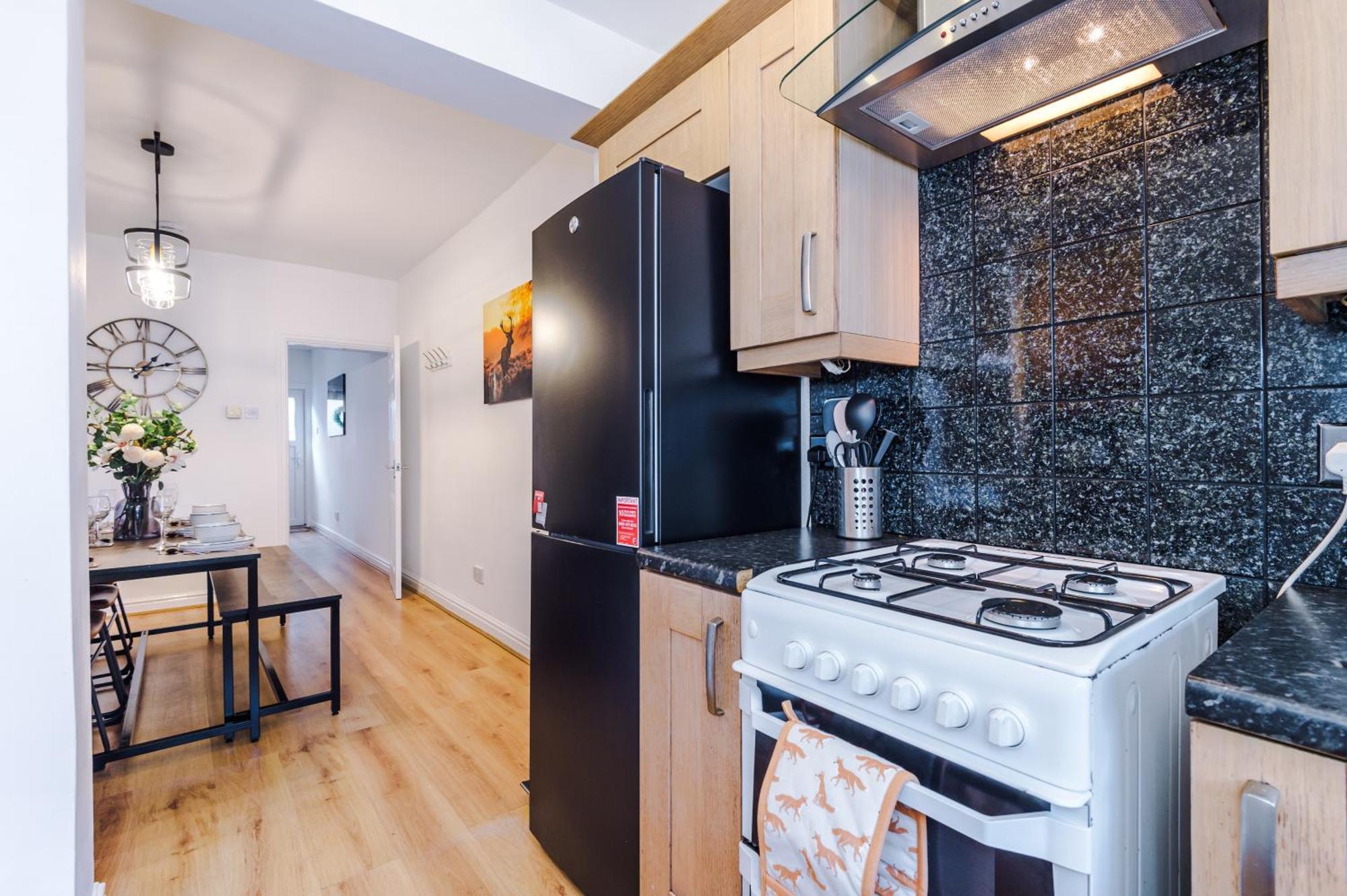 New! Spacious 2-Bed Home In Chester City-Centre By 53 Degrees Property, Ideal For Couples & Small Groups, Great Location - Sleeps 5 エクステリア 写真
